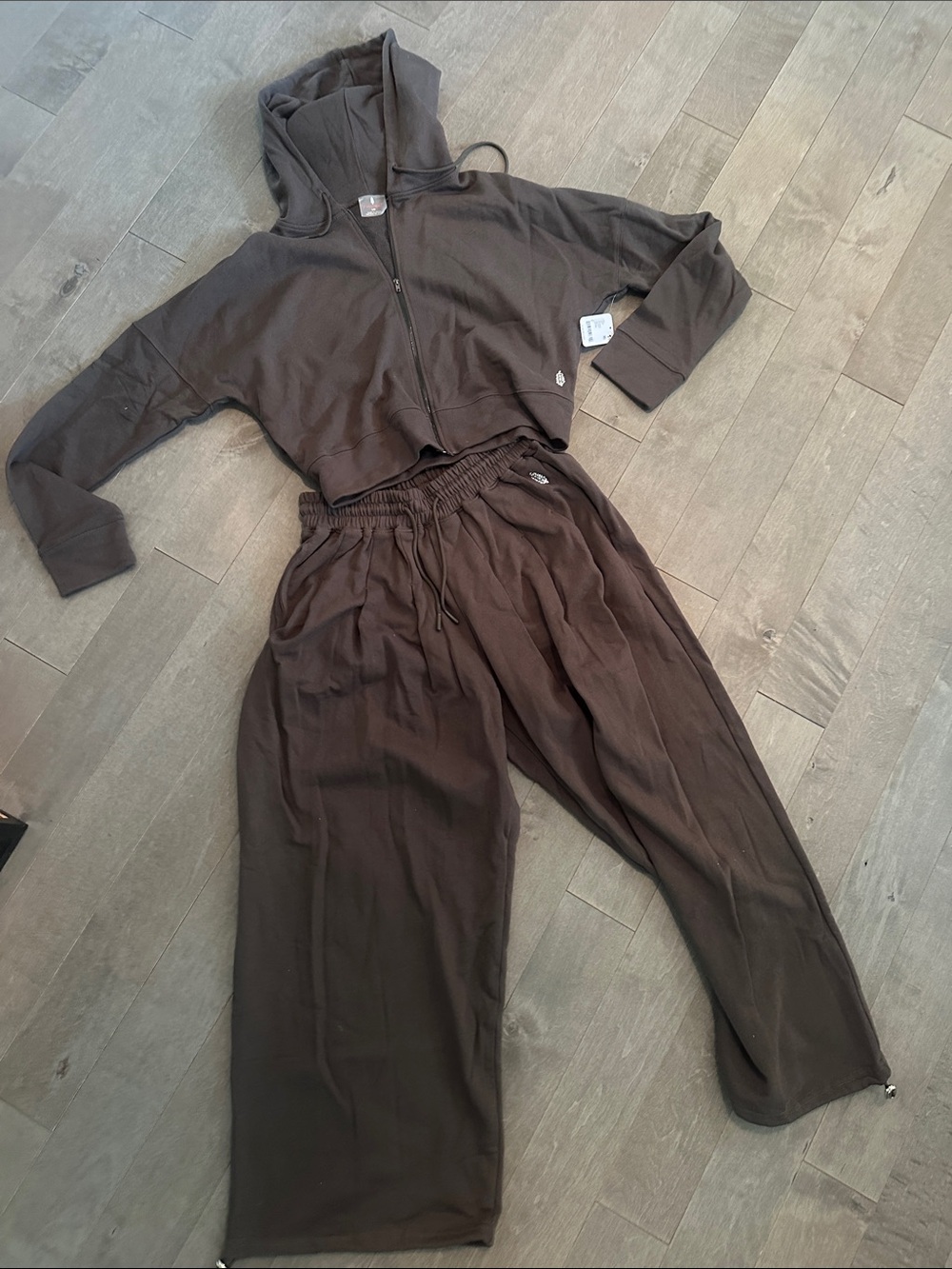 NWT Free People Movement Graphite Set